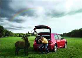 深圳線路板廠：雨天這么駕車，您家里人造嗎？