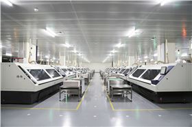 鉆機.jpg 鉆機.jpg