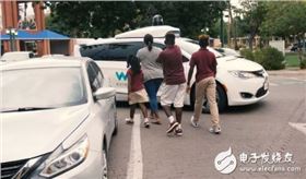 自動(dòng)駕駛車輛的商業(yè)化 是人類和自動(dòng)駕駛技術(shù)不斷適應(yīng)的過程